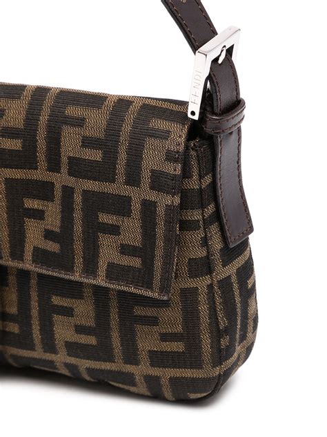 prezzo borsa fendi classica|pochette donna fendi.